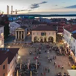 Forum 2 Apartman Póla