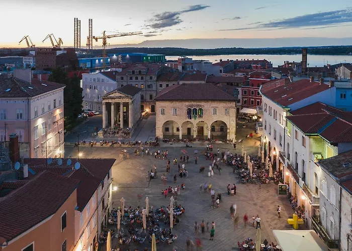 Forum 2 Apartment Pula